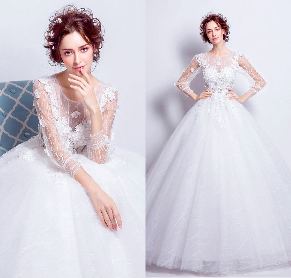 robe de mariée princesse col illusion embelli de fleurs 3D