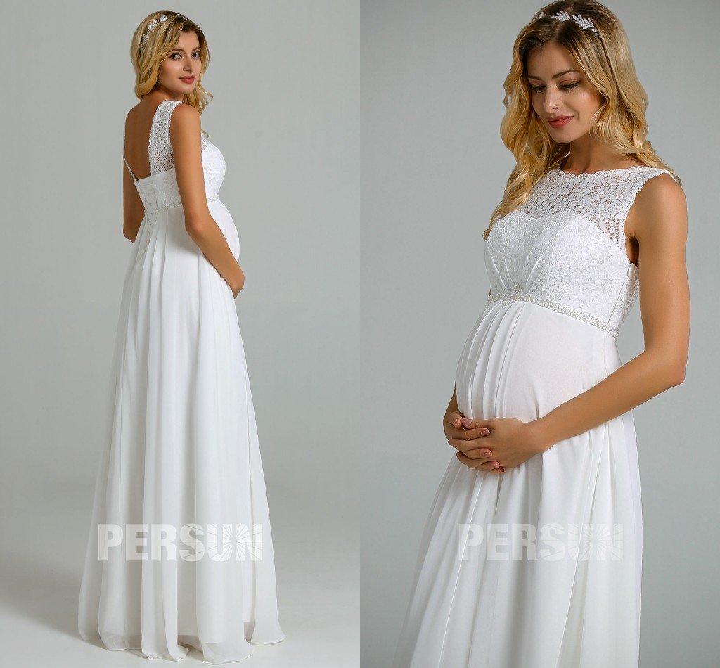 robe de mari.e enceinte empire haut en dentelle embelli de perles