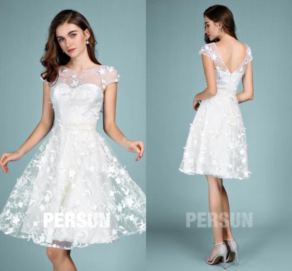 Robe de mariée courte chic col illusion en dentelle 3D